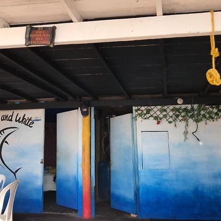 ホテルCabanas Black And White Cartagena エクステリア 写真