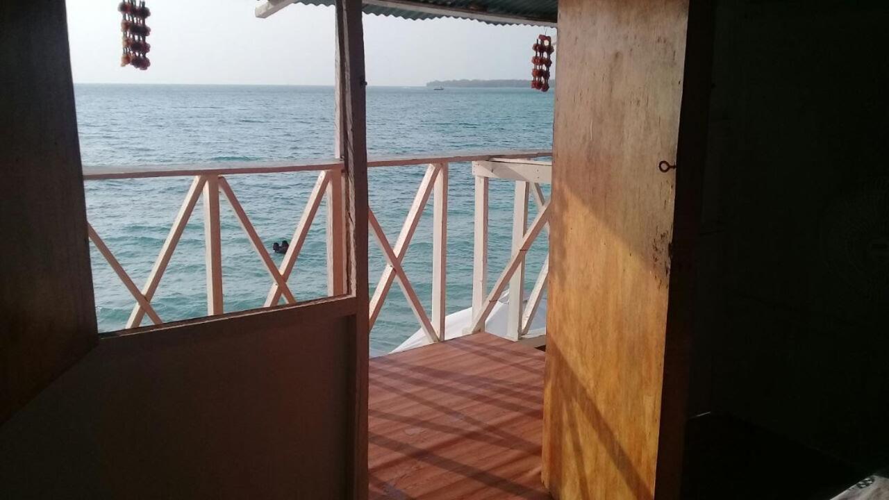 ホテルCabanas Black And White Cartagena エクステリア 写真